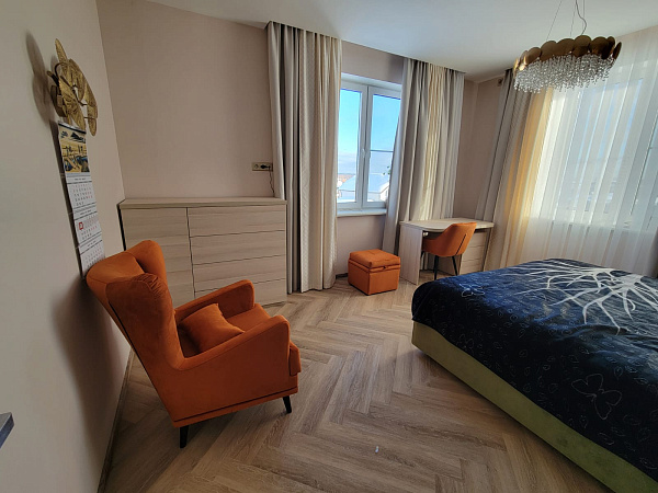 Уютная комната в ярких оттенках Уютная комната в ярких оттенках