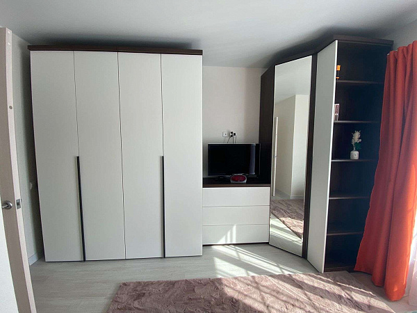 Шкафная группа с комодом Турин Шкафная группа с комодом Турин